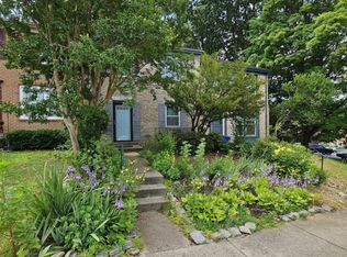 2054 Mayflower Dr, Woodbridge, VA 22192
