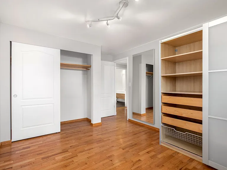 8635 NE 137th St — Photo 14