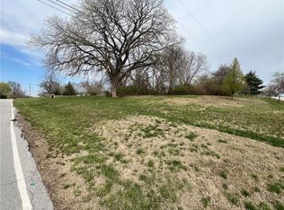 NE Hardage Cir, Lees Summit, MO 64086