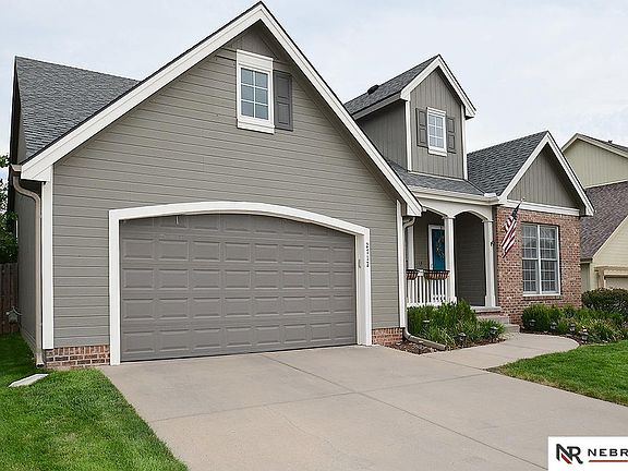 3rd image of 2712 Morrie Dr