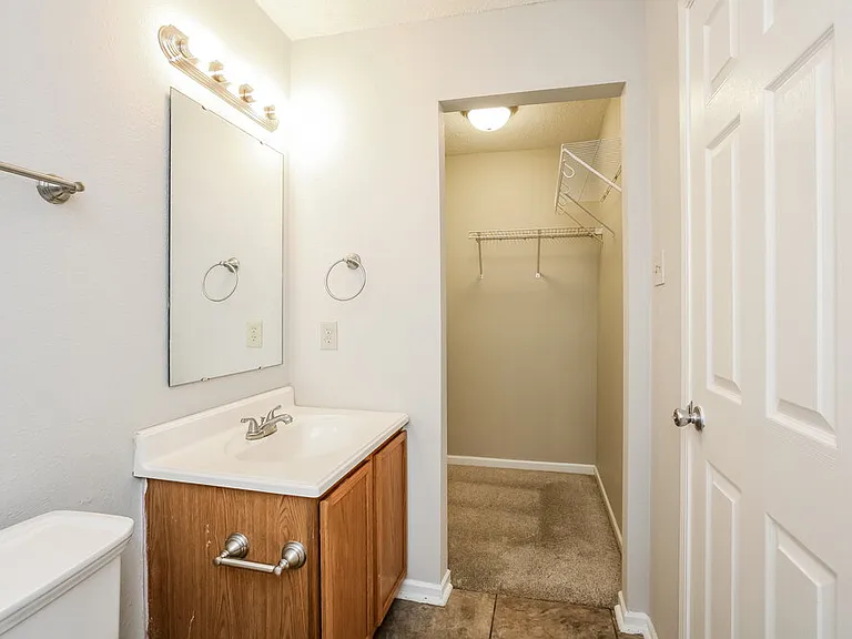 10860 Wymm Ln — Photo 23