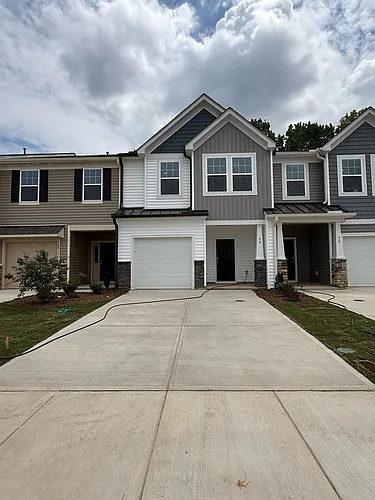 34 Anastasia St Photo 1
