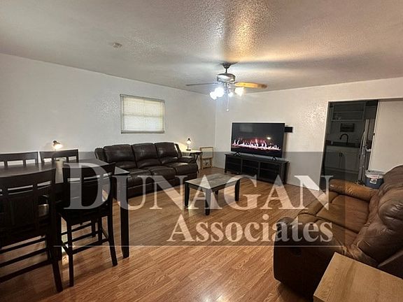 3rd image of 305 N 5th St