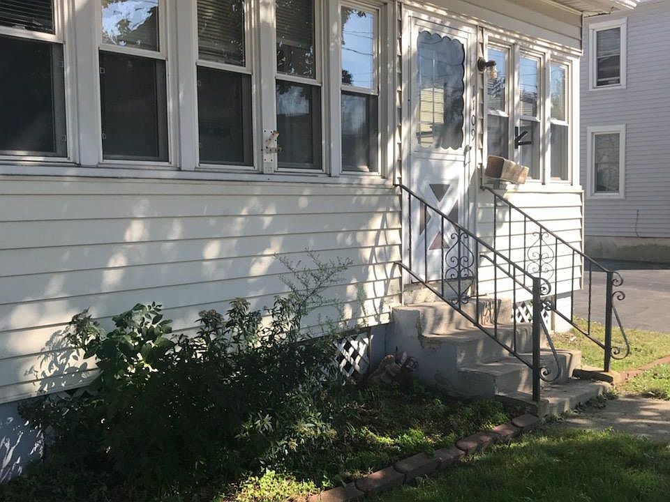 2nd image of 1109 N University Ave