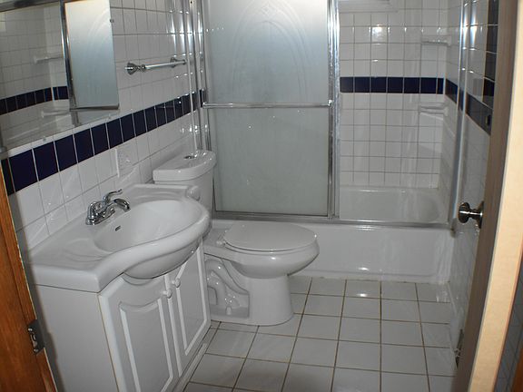 5th image of 411 S Harmony Dr #`