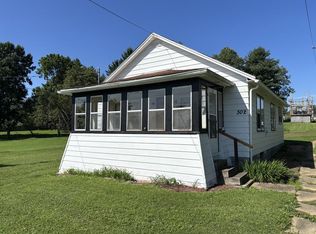 302 S Forest St, Marienville, PA 16239