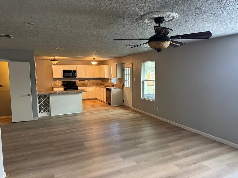 4612 Bellcrest Dr — Photo 5