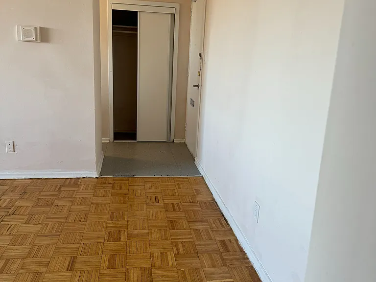 500 Dawes Rd #322 — Photo 8