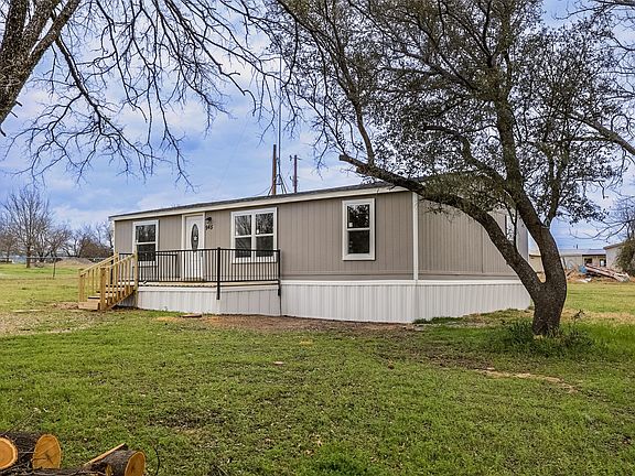 3rd image of 945 Walnut St