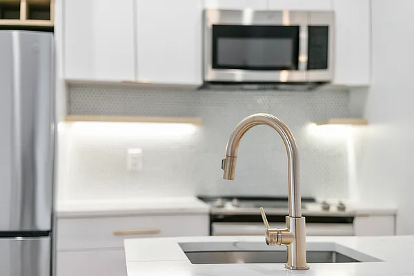 Rented by MNS | media 23