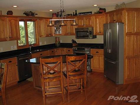 3rd image of 598 6th Ave SW