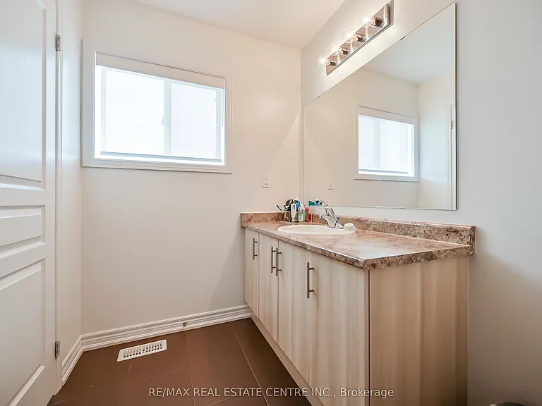 226 Lormont Blvd — Photo 25