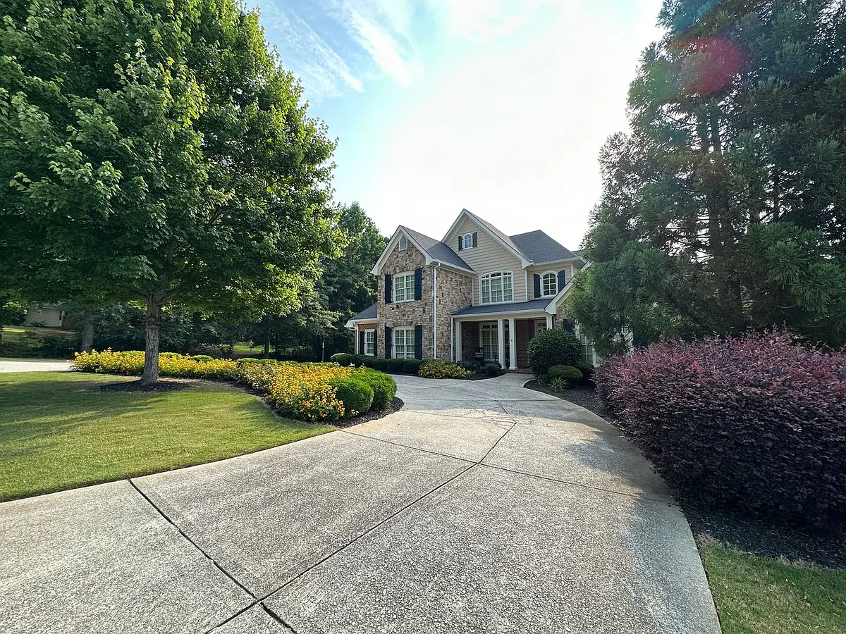 Building Photo - 1051 Robinson Ct