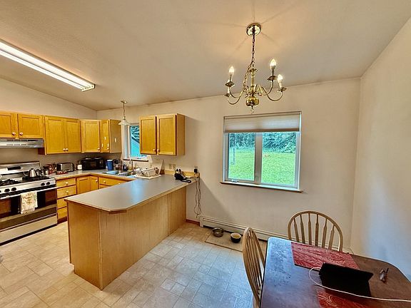 5th image of 717 Keeling Rd