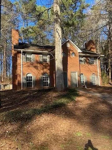1942 Oakwood Dr — Photo 10