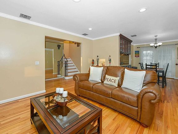 4th image of 747 Wenwood Dr