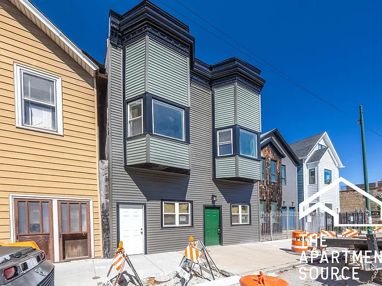 1742 N California Ave #3R — Photo 13