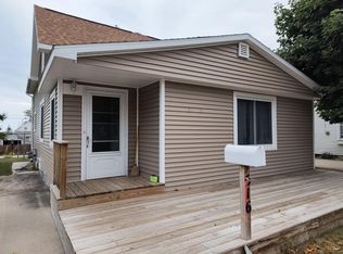 516 S 1st St, Rogers City, MI 49779
