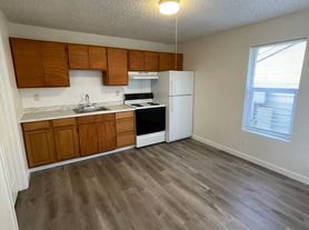 6043 -6051 NE Simpson