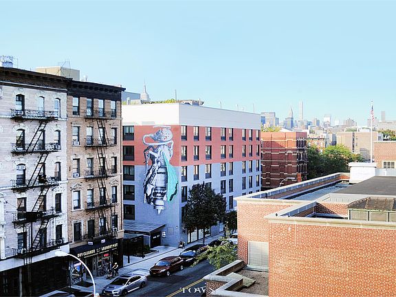 5th image of 246 E 4th St APT 4B