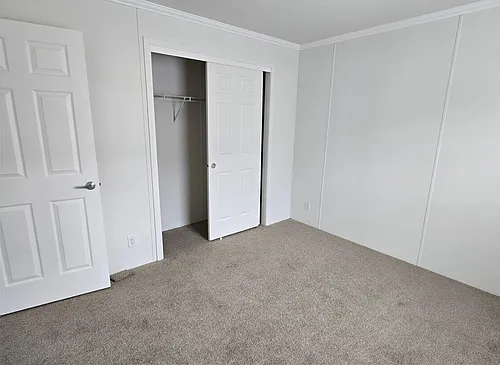 5425 Valley Dr Photo 1