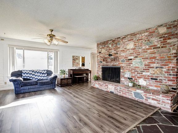 4th image of 8954 Cherry Ave