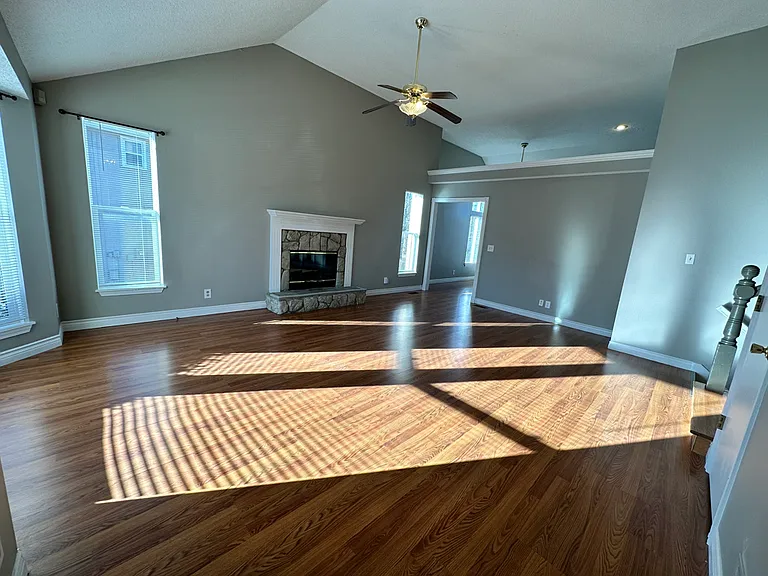 14710 Hardy St — Photo 2