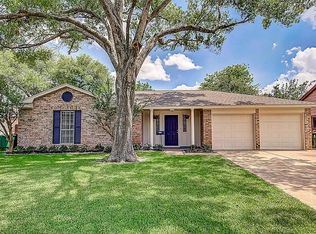 9623 Windswept Ln, Houston, TX 77063