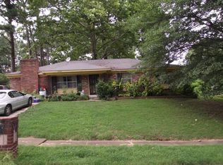 2882 Sky Ridge Dr, Memphis, TN 38127