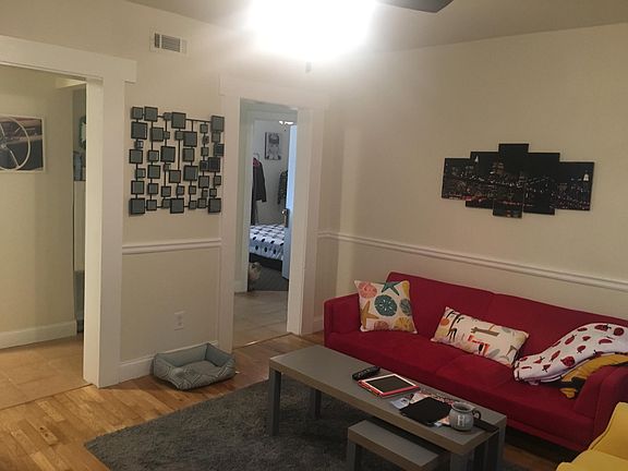 2nd image of 221 15th St NW APT B