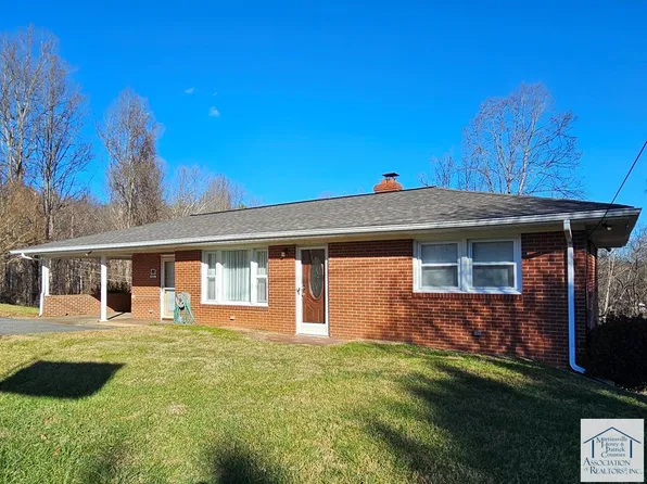 125 Ormond Dr, Bassett, VA 24055