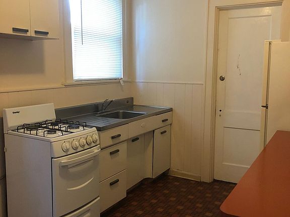 4th image of 4526 Clearview Ave #1