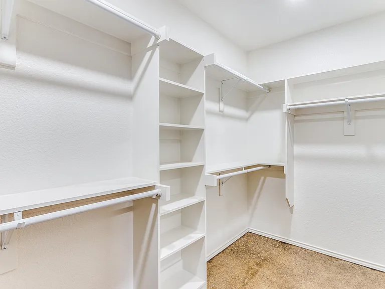 112 Dealva Ct — Photo 18
