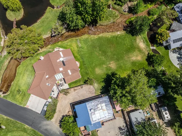 120 Desiderata Ln, Bishop, CA 93514