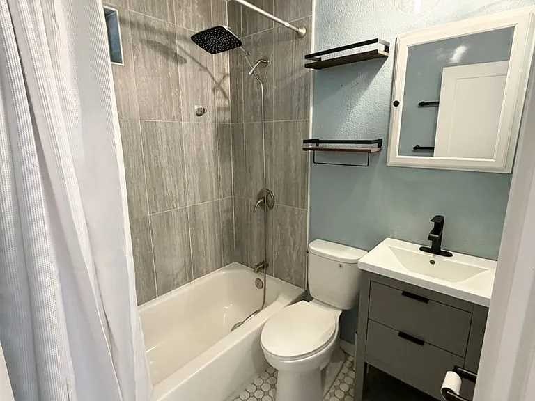 9216 N Portsmouth Ave — Photo 21