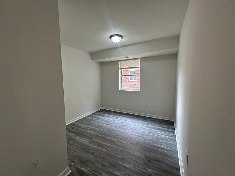 706 Brandywine St SE #102 — Photo 9