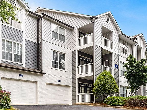 3rd image of 1950 Barrett Lakes Blvd NW #2128