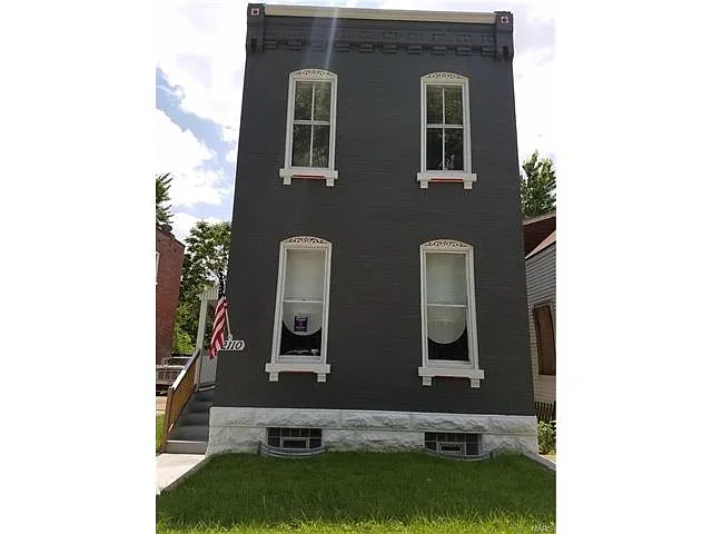 2110 Stansbury St photo 1
