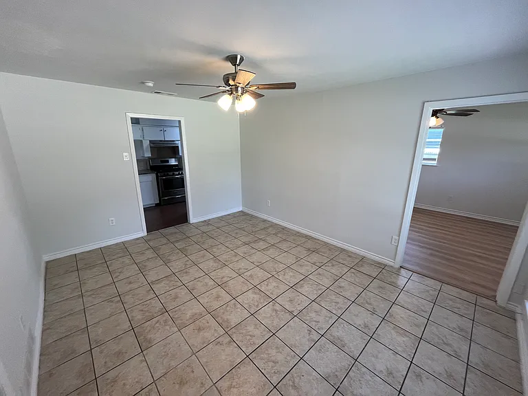 1027 Caladium Dr — Photo 7