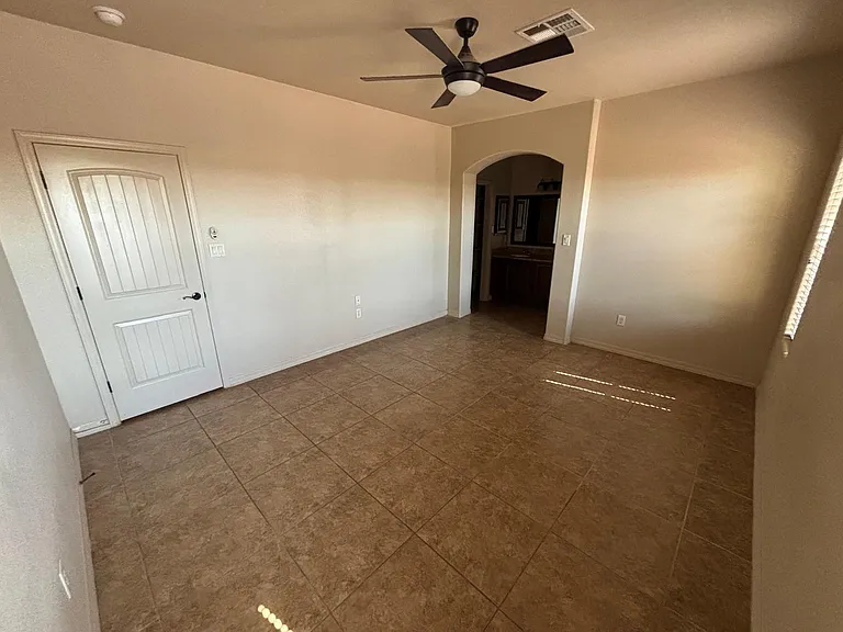1427 N Avenida Serenidad Ave — Photo 19