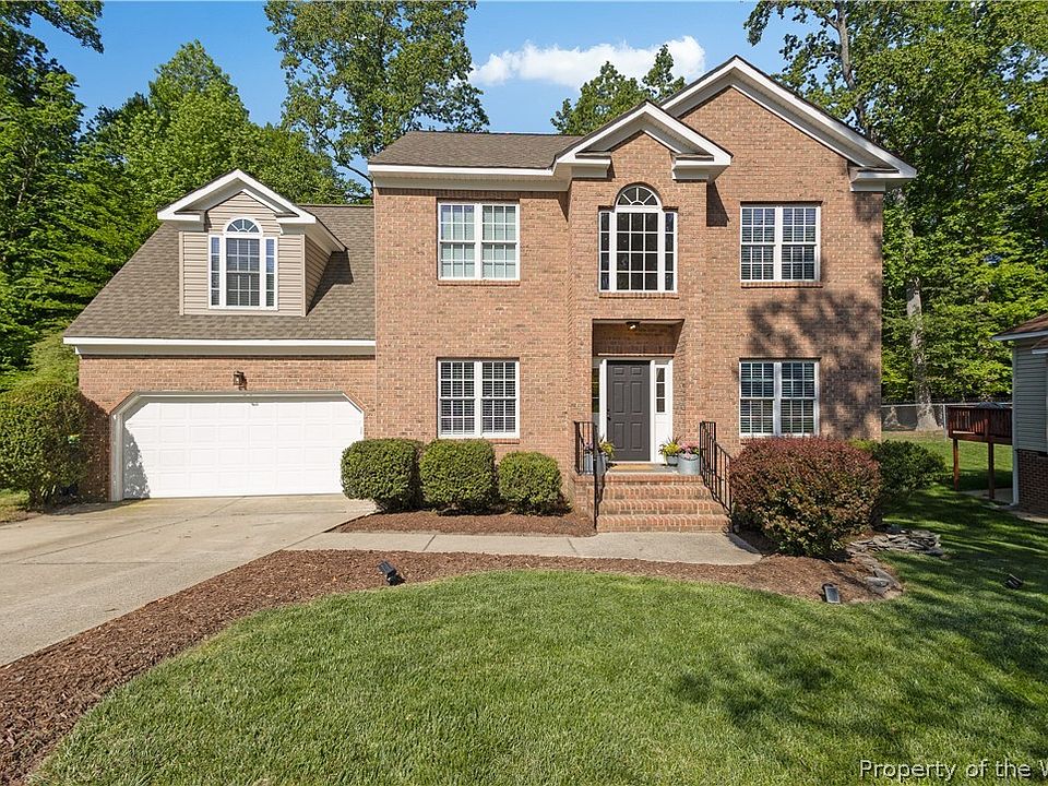 1st image of 321 Oak Ridge Dr