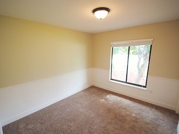 5th image of 1061 Beckstrom Dr