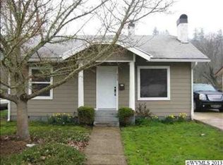 413 S 2nd St, Silverton, OR 97381
