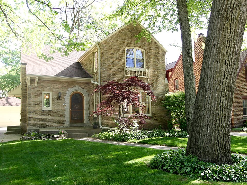 1st image of 823 E Sylvan Ave