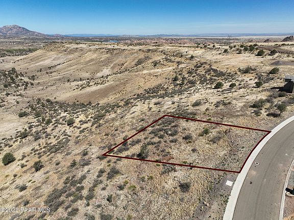 3rd image of 1062 Dry Gulch Dr