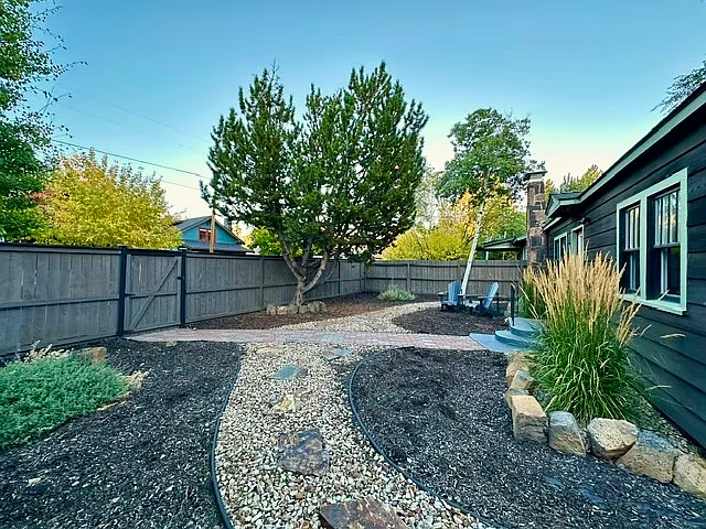 225 NW Florida Ave — Photo 3