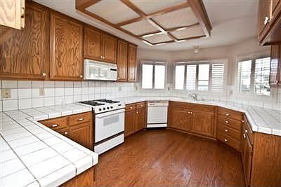 3rd image of 6036 Lonestar Ln