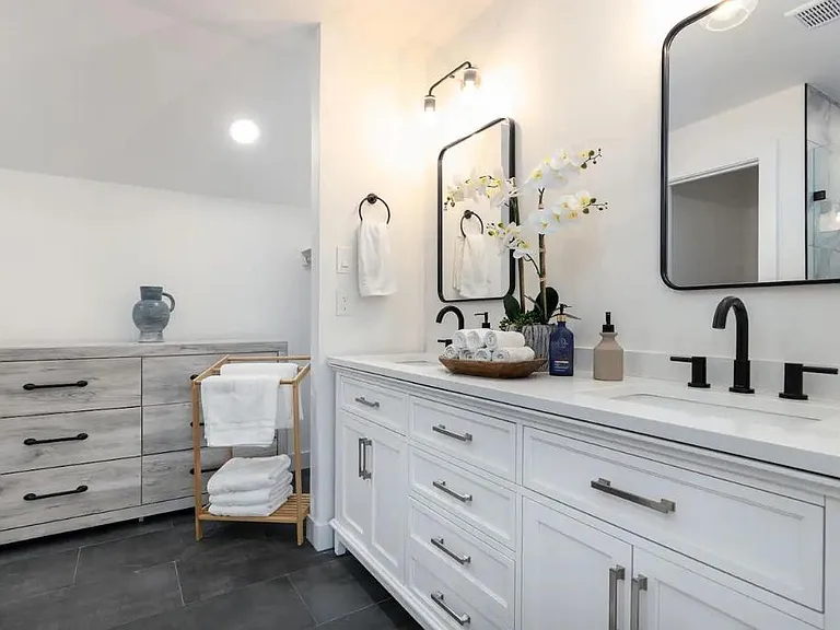 306 W Lookout Dr — Photo 21