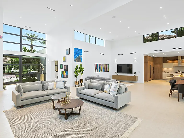 401 Royal Plaza Dr — Photo 12