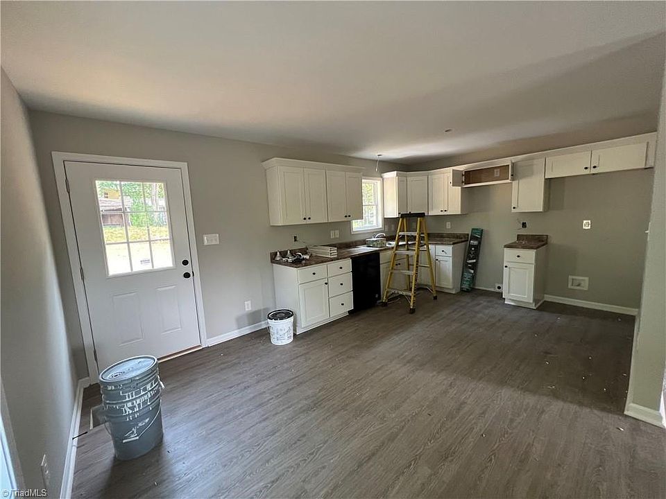 2nd image of 6189 Lowerywood Cir